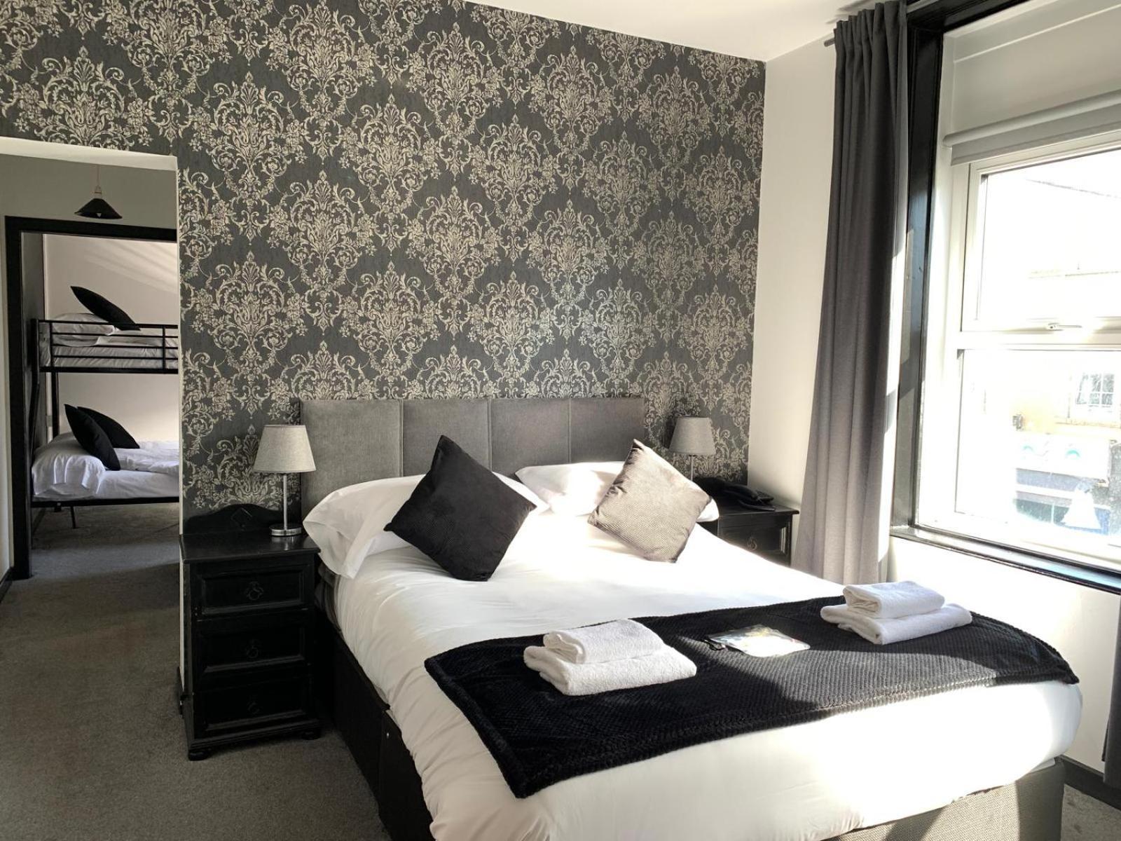 Bed and Breakfast The Donard Newcastle  Zewnętrze zdjęcie