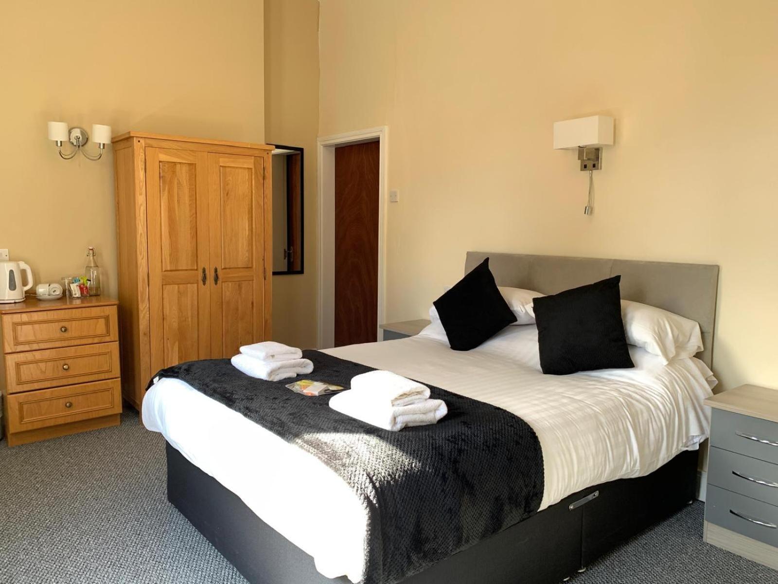 Bed and Breakfast The Donard Newcastle  Zewnętrze zdjęcie